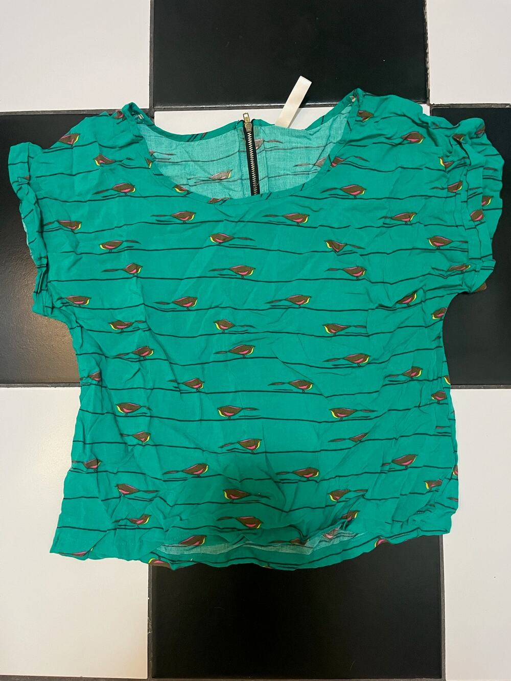Women's Xhilaration green short-sleeve bird-print blouse, size S